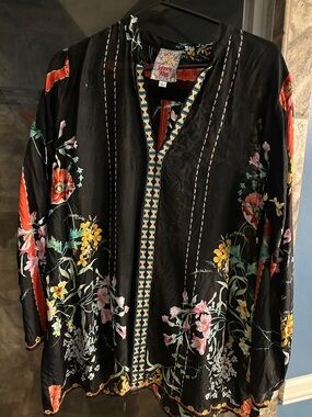 Johnny Was Black Floral Embroidered Kimono Top